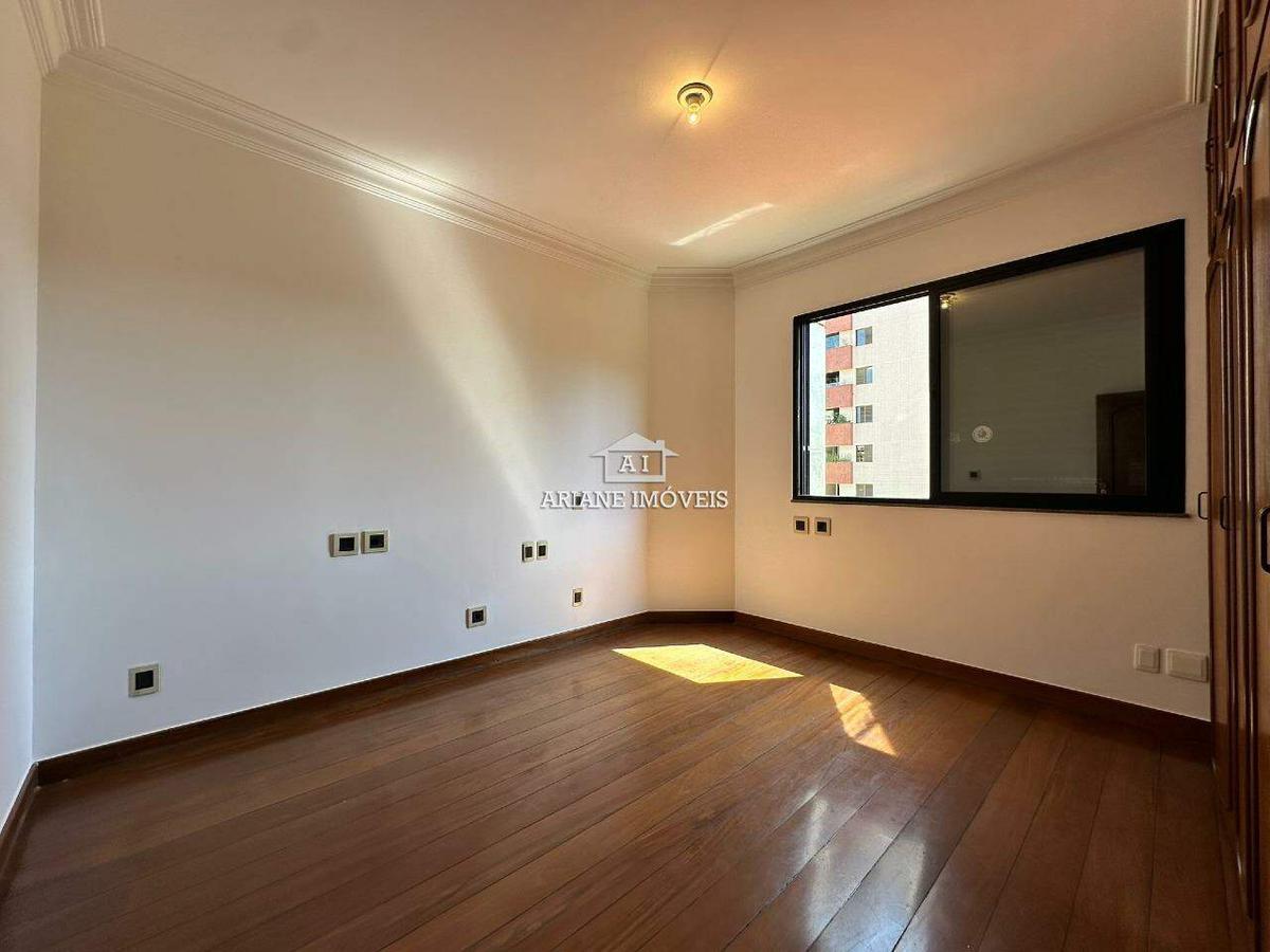 Apartamento, Serra, 4 Quartos, 5 Vagas, 2 Suítes
