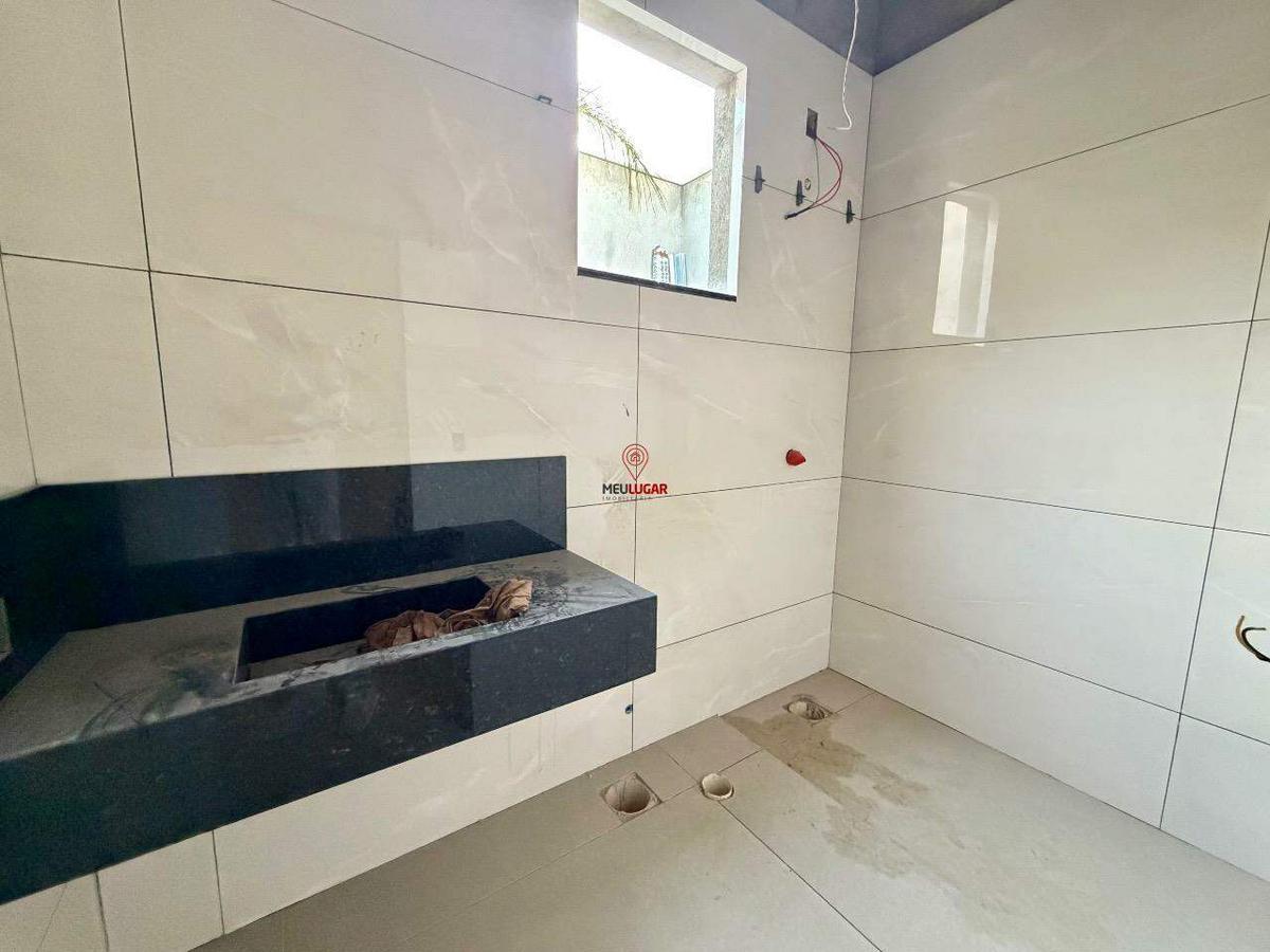 Casa, Masterville, 3 Quartos, 3 Vagas, 1 Suíte