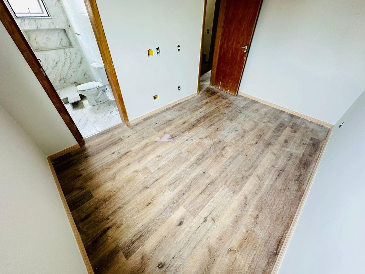 Casa, Planalto, 3 Quartos, 2 Vagas, 1 Suíte