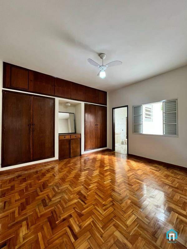 Casa, Centro, 2 Quartos, 1 Vaga, 1 Suíte