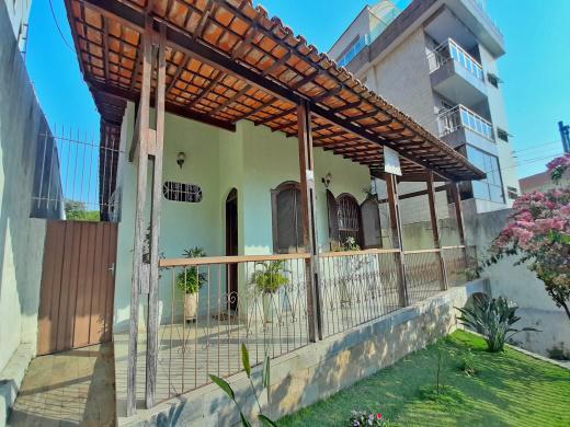 Casa, Cidade Nova, 3 Quartos, 2 Vagas, 1 Suíte
