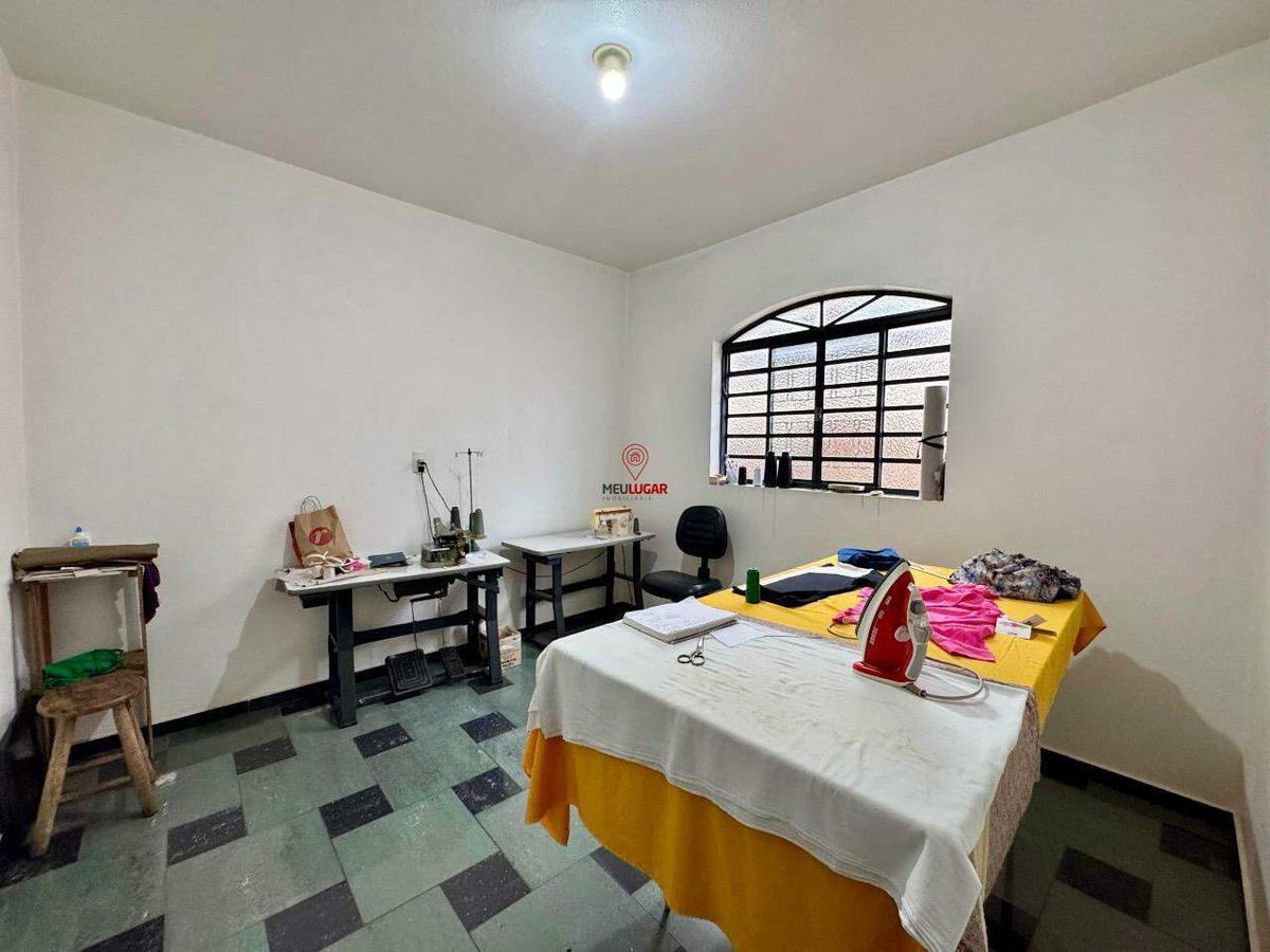 Casa, Diamante, 5 Quartos, 6 Vagas, 1 Suíte