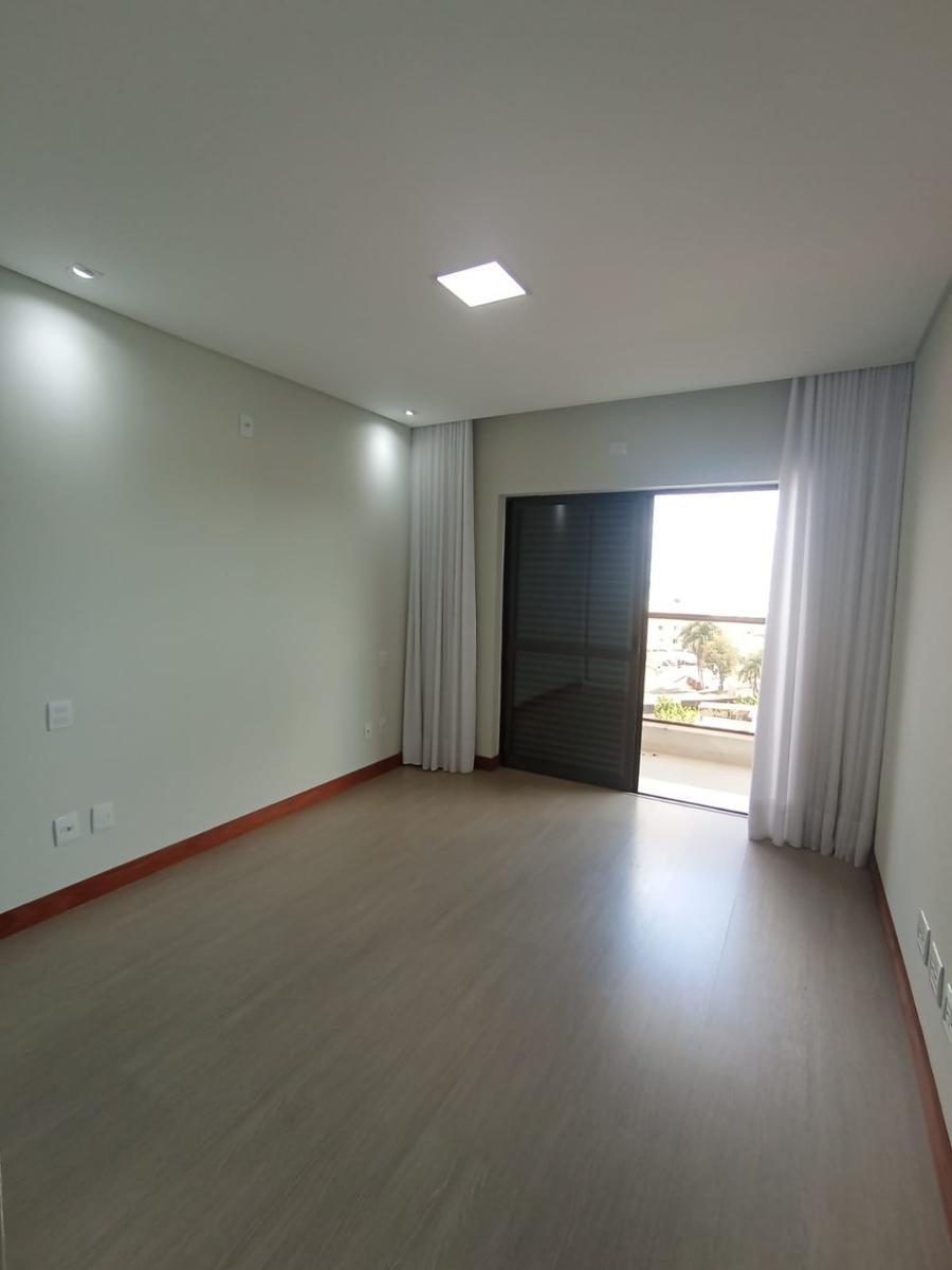 Apartamento, Centro, 3 Quartos, 1 Vaga, 3 Suítes