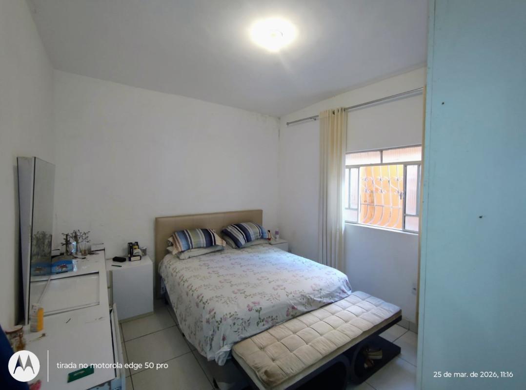 Casa, Paulo VI, 2 Quartos, 4 Vagas