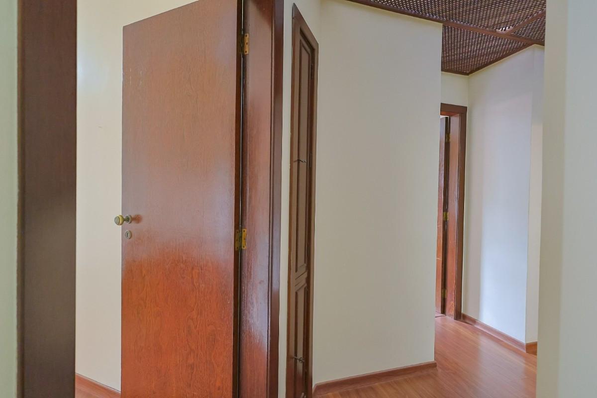Casa, Belvedere, 4 Quartos, 0 Vaga, 1 Suíte