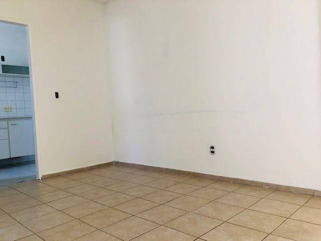 Apartamento, Califórnia, 2 Quartos, 0 Vaga