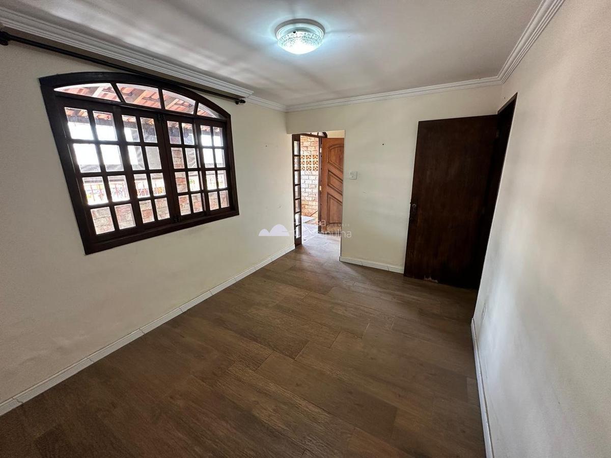 Casa, Conjunto Minascaixa, 5 Quartos, 2 Vagas, 2 Suítes