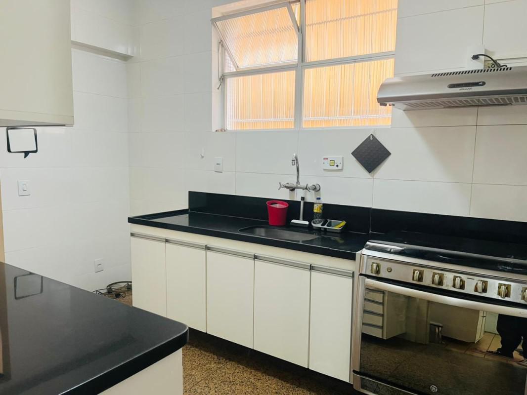 Apartamento, Funcionários, 4 Quartos, 2 Vagas, 1 Suíte