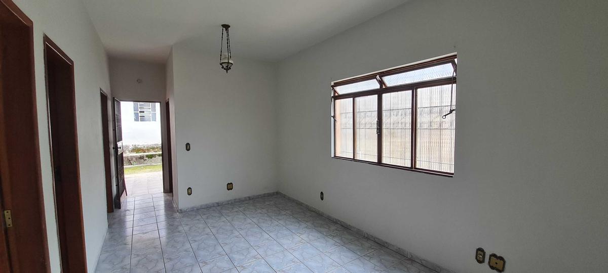 Casa, Jardim Laguna, 2 Quartos, 5 Vagas