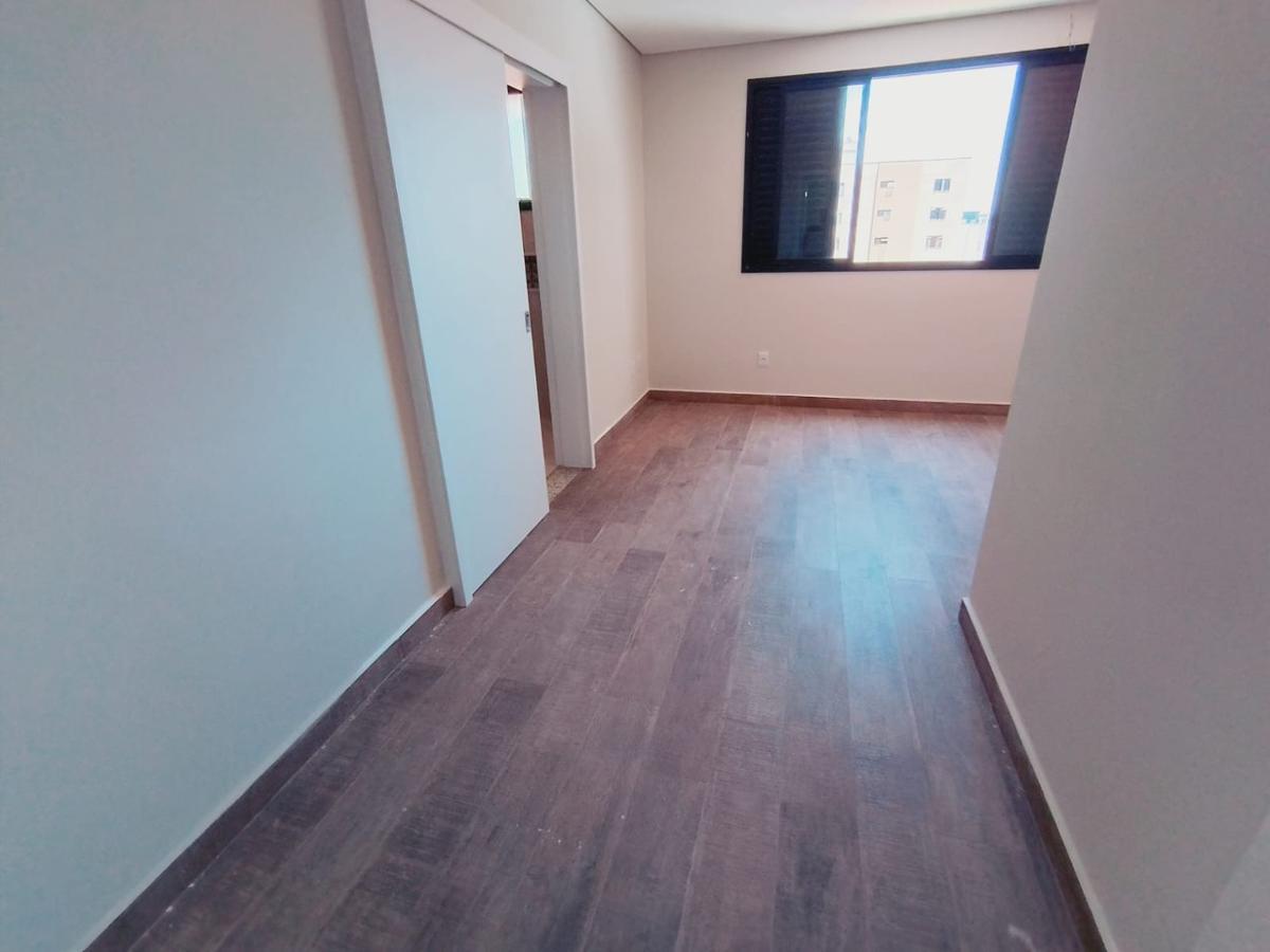 Apartamento, Jaraguá, 4 Quartos, 3 Vagas, 1 Suíte