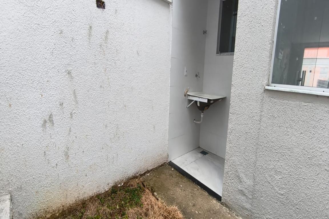 Casa, Planalto, 2 Quartos, 1 Vaga, 2 Suítes