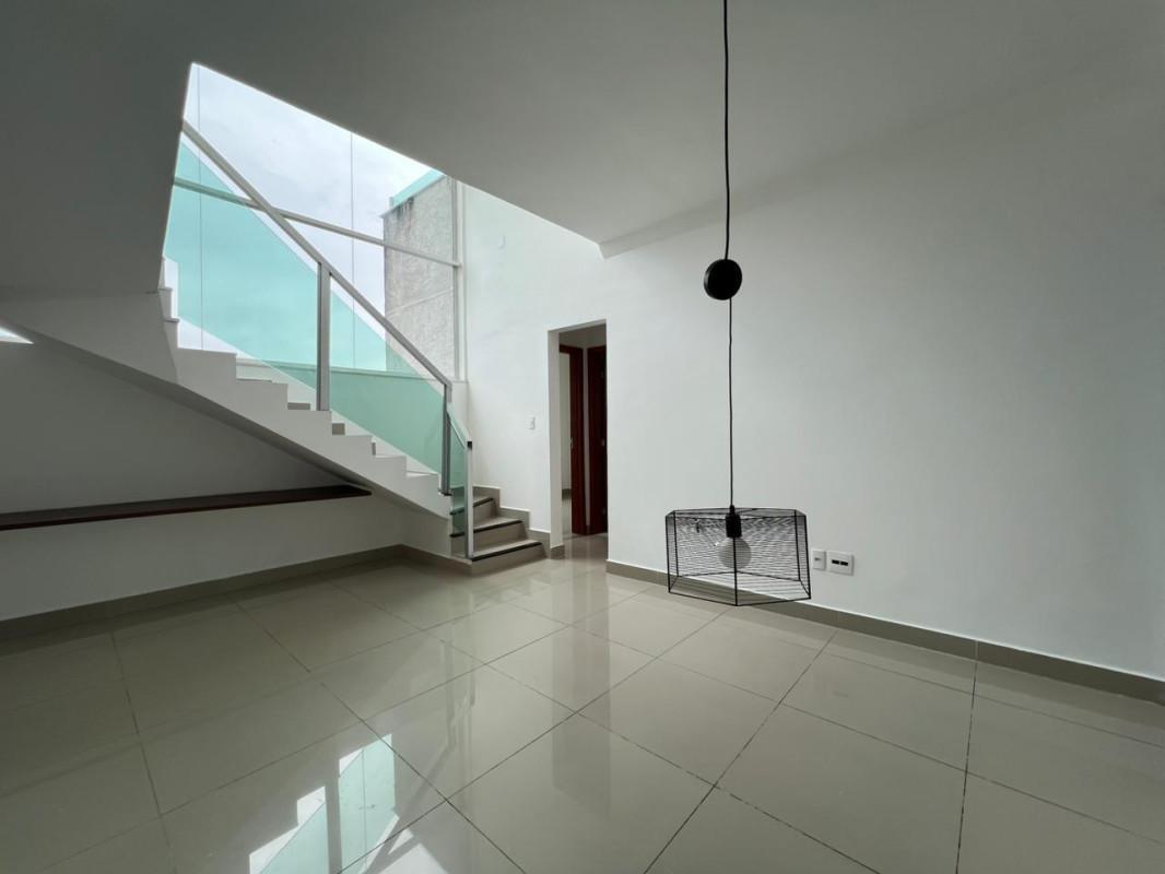 Cobertura, Cabral, 2 Quartos, 2 Vagas, 1 Suíte