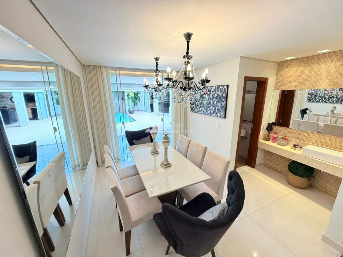 Casa, Trevo, 4 Quartos, 2 Vagas, 2 Suítes