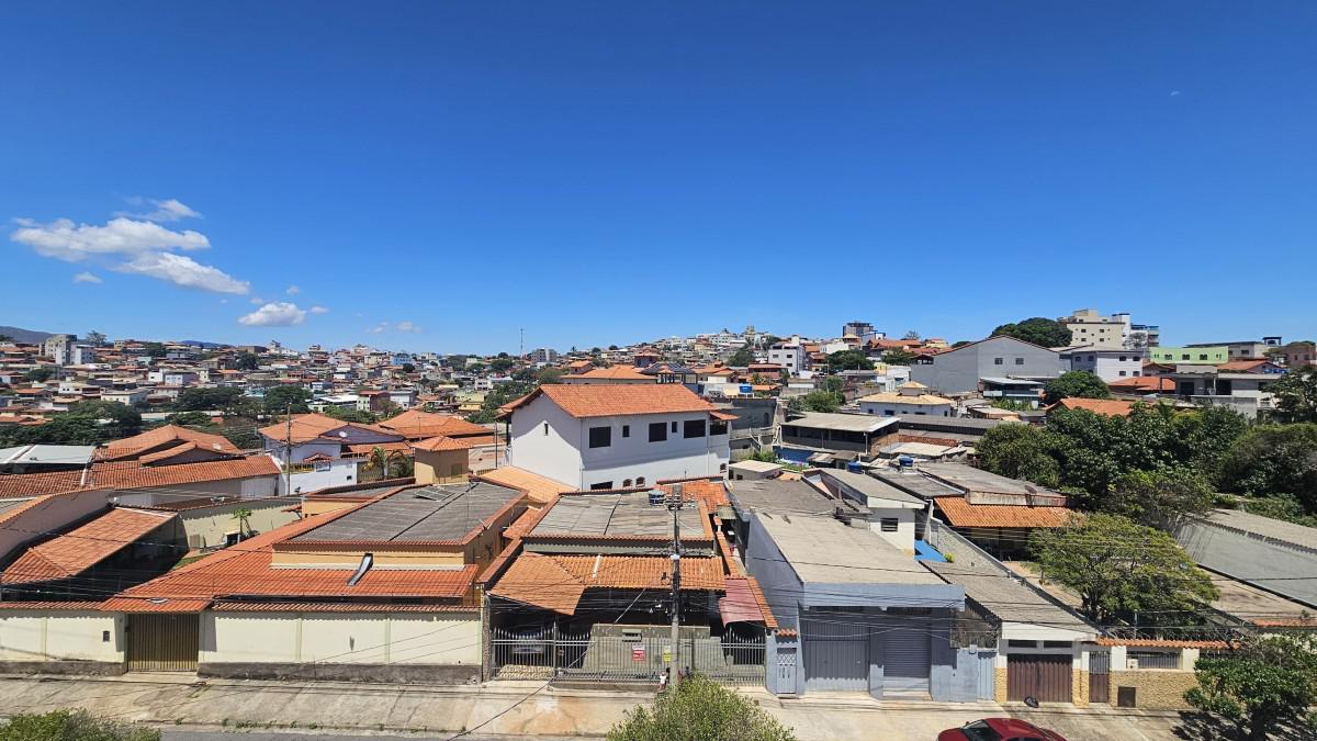 Cobertura, Miramar (barreiro), 3 Quartos, 2 Vagas, 1 Suíte