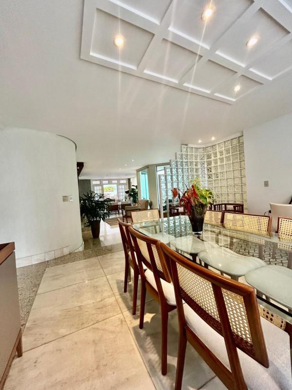 Casa, Castelo, 4 Quartos, 3 Vagas, 1 Suíte