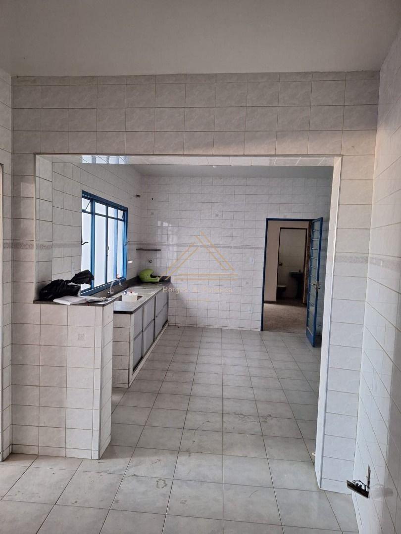 Apartamento, Centro, 3 Quartos, 0 Vaga, 1 Suíte