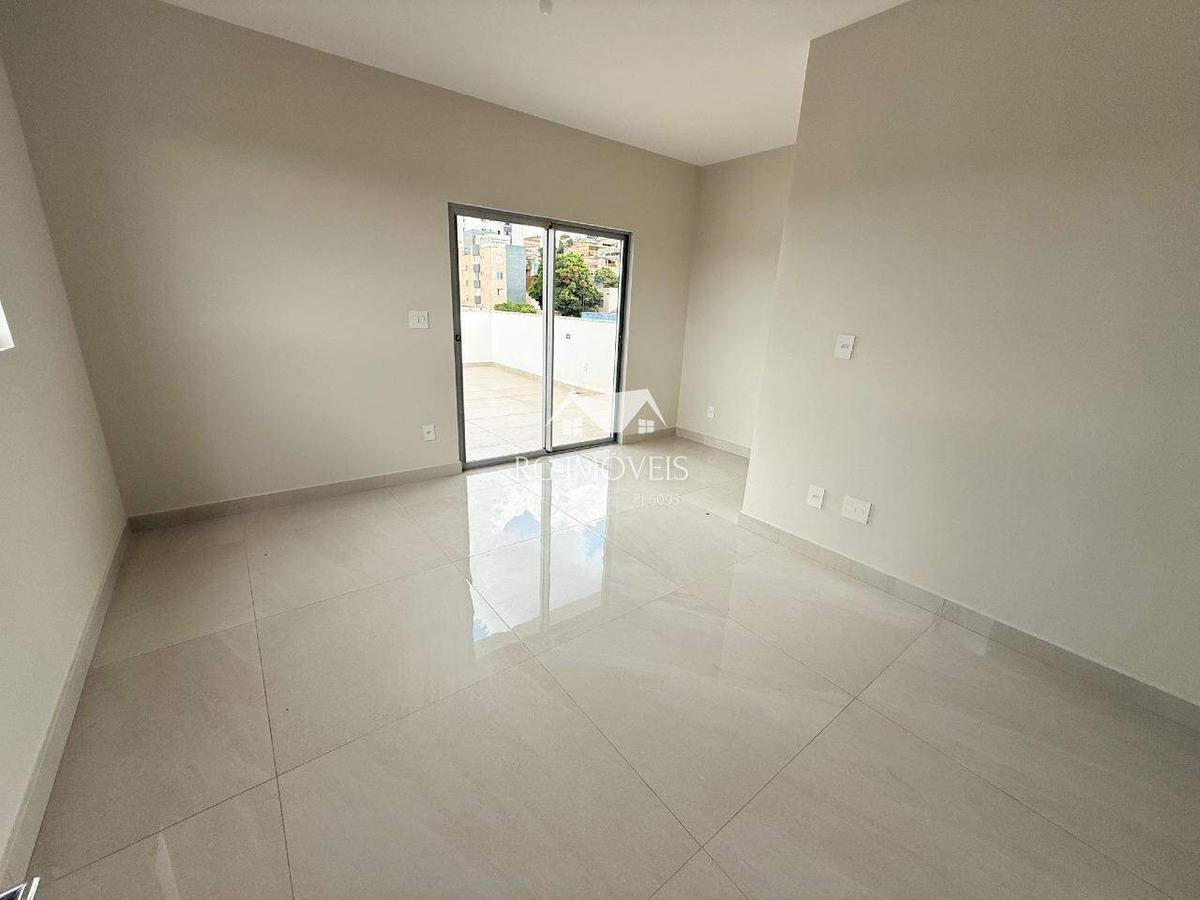 Cobertura, Barreiro, 3 Quartos, 2 Vagas, 1 Suíte