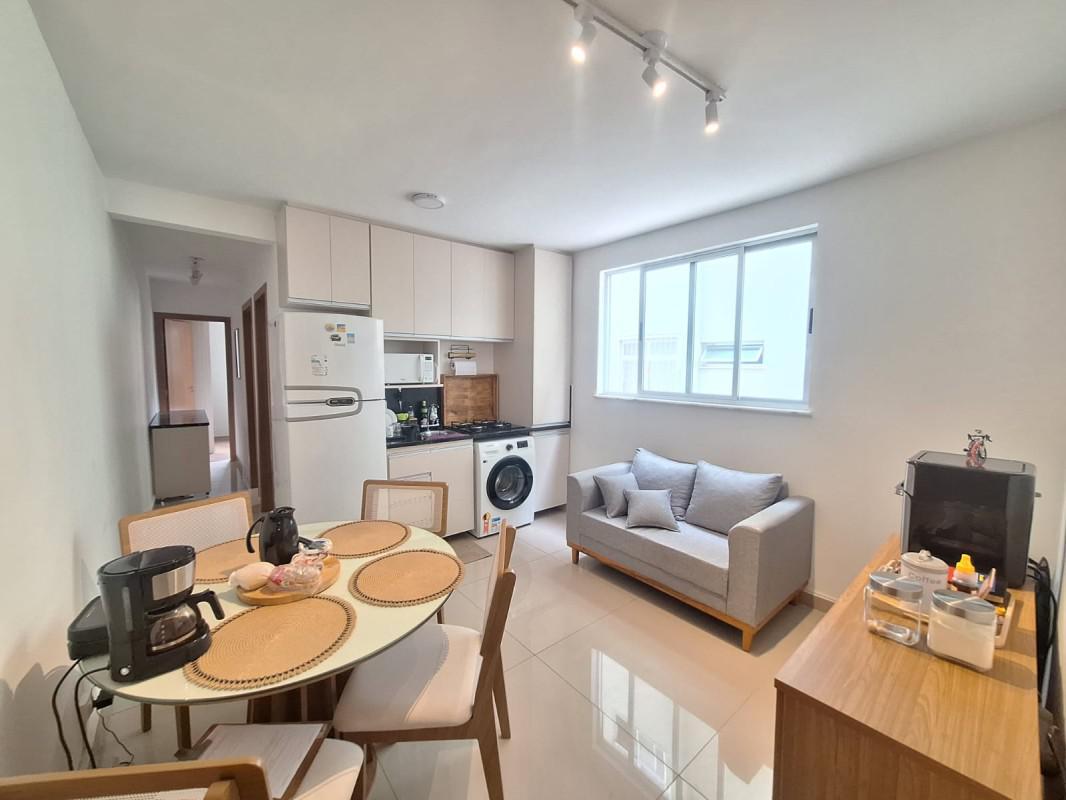 Apartamento, Sagrada Família, 2 Quartos, 1 Vaga