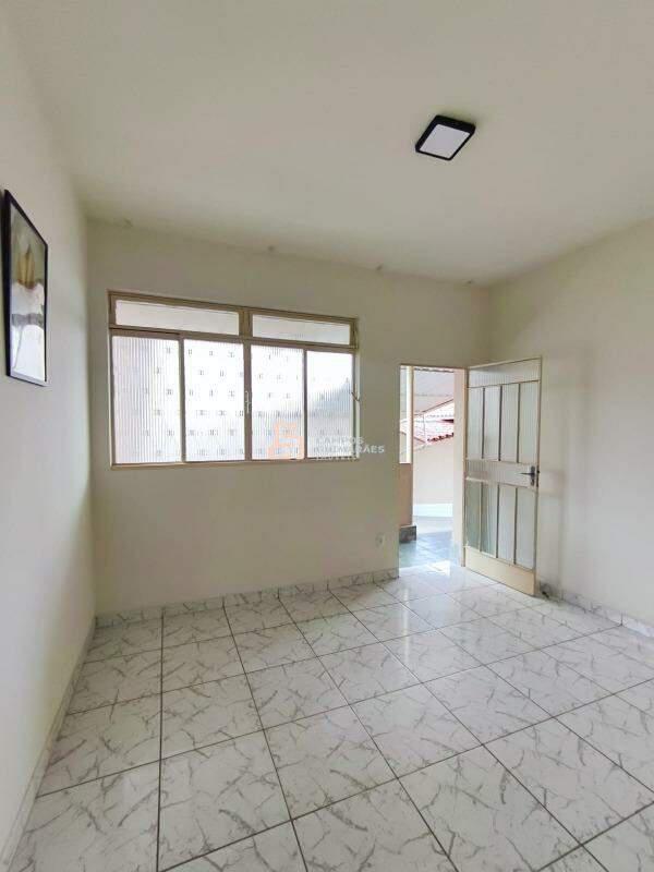 Casa, Tirol, 3 Quartos, 4 Vagas