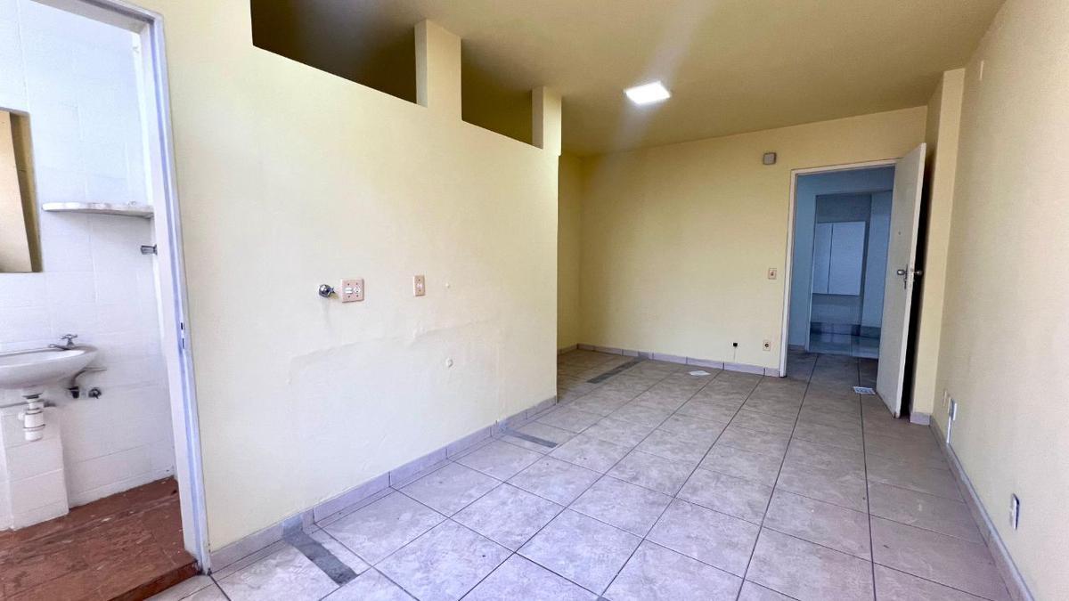 Sala, Centro, 0 Quarto, 0 Vaga
