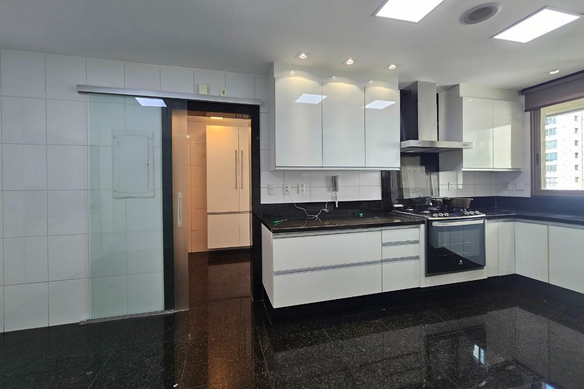 Apartamento, Vila da Serra, 4 Quartos, 5 Vagas, 4 Suítes