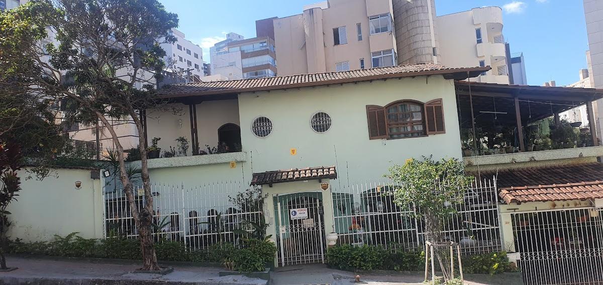Casa, Buritis, 4 Quartos, 3 Vagas, 2 Suítes