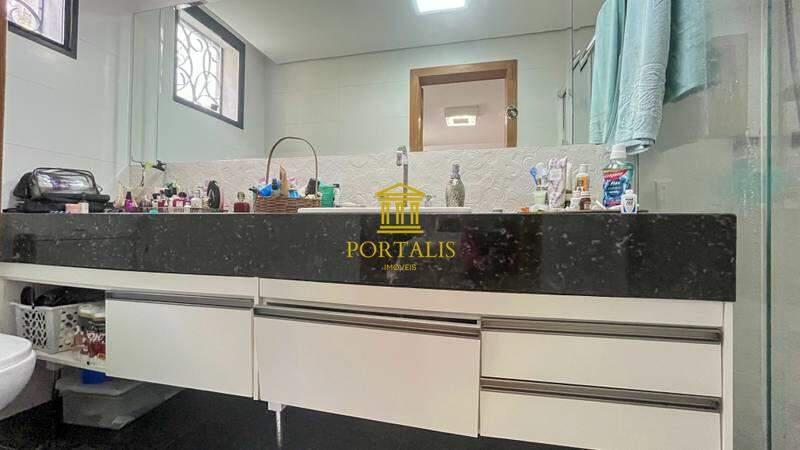 Casa, Serra, 3 Quartos, 3 Vagas, 3 Suítes