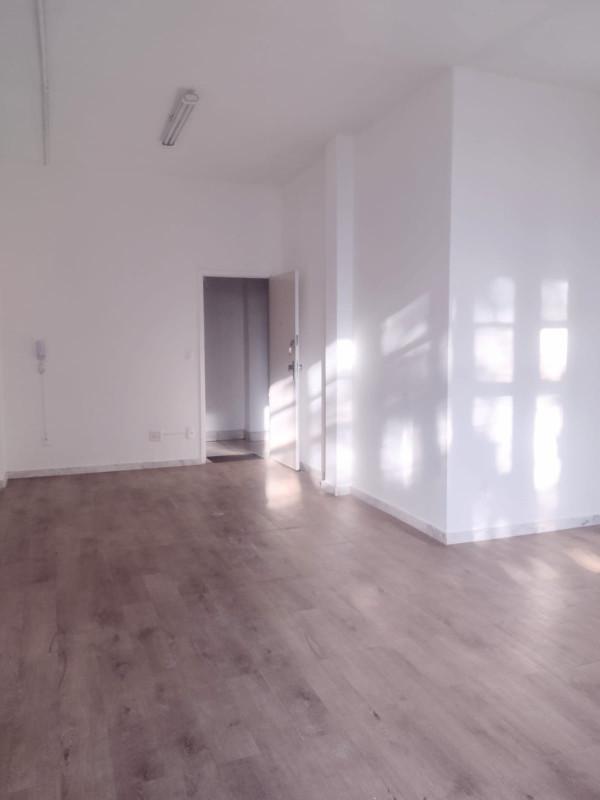 Sala, Barro Preto, 0 Quarto, 0 Vaga