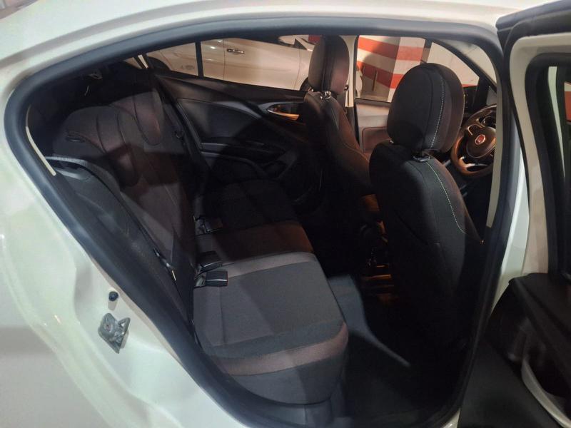 Fiat Cronos Drive 1.3 8v Flex
