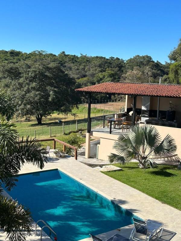 Fazenda, Zona Rural, 6 Quartos, 0 Vaga, 4 Suítes