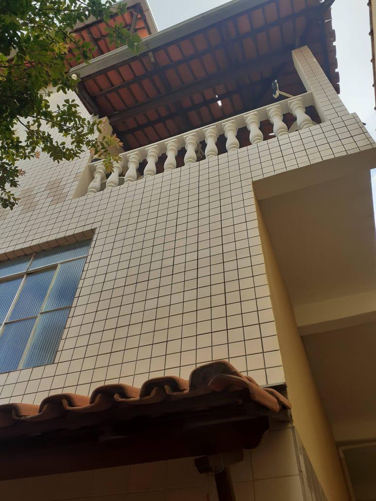 Casa, Casa Branca, 4 Quartos, 9 Vagas, 1 Suíte