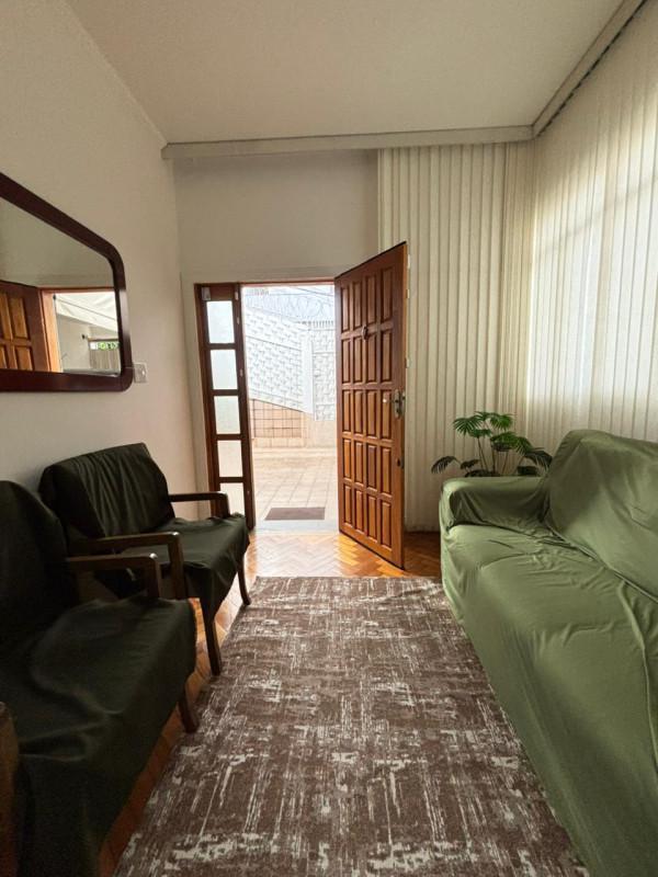 Casa, Sagrada Família, 4 Quartos, 2 Vagas