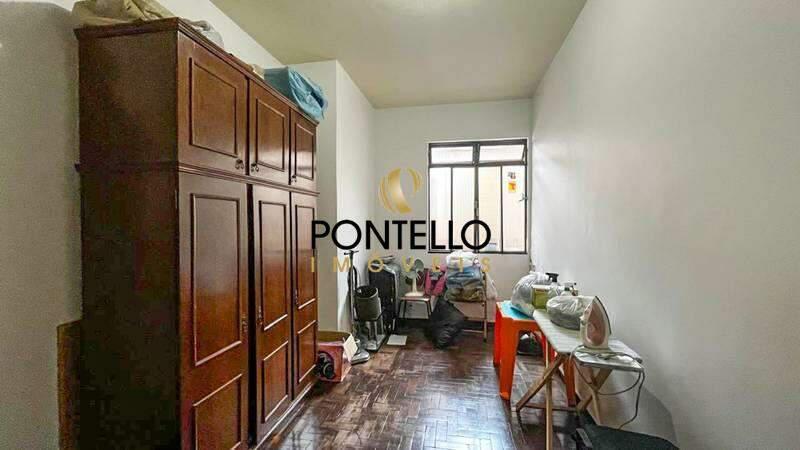 Casa, Santa Terezinha, 4 Quartos, 5 Vagas, 1 Suíte