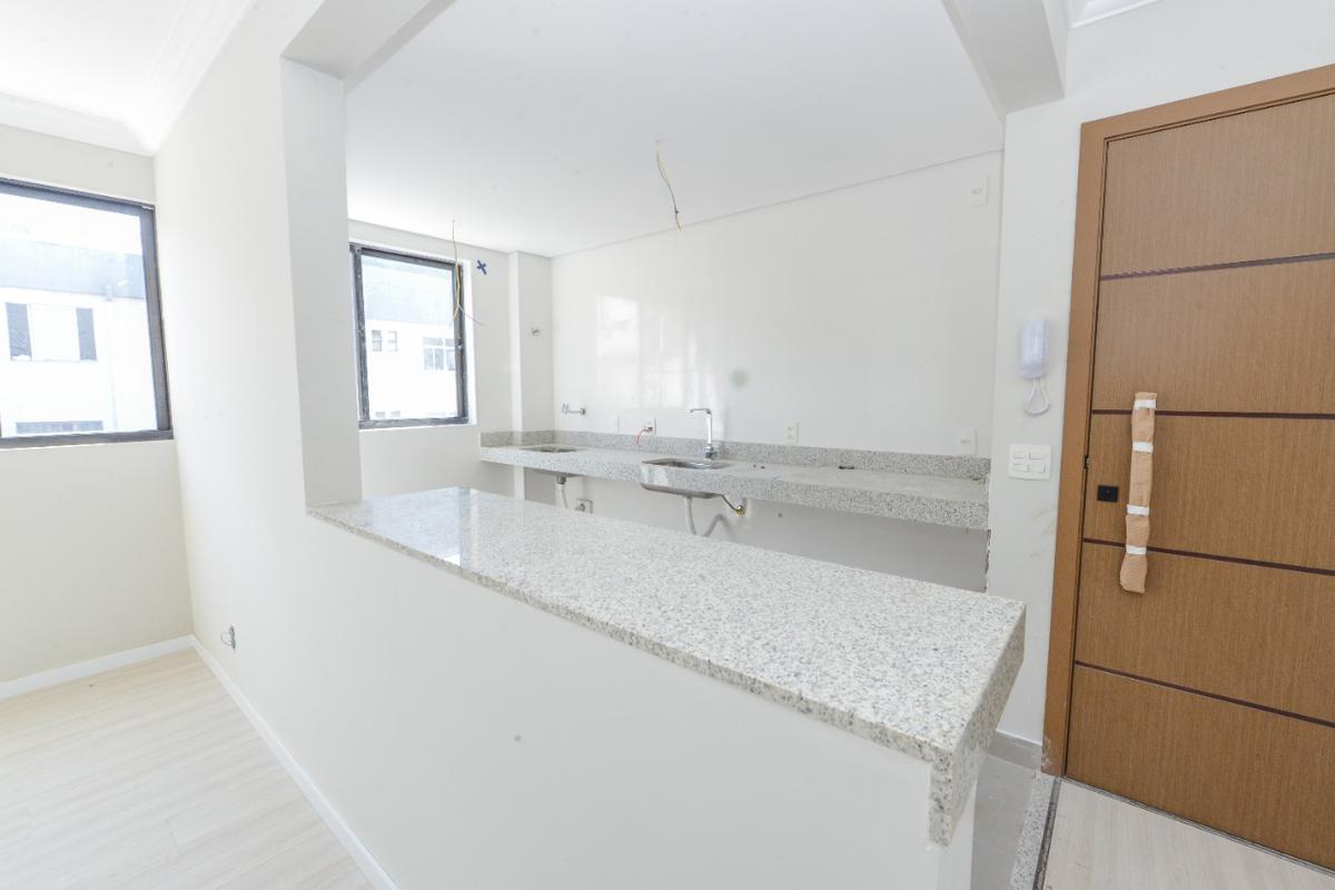 Apartamento, Sagrada Família, 3 Quartos, 2 Vagas, 1 Suíte