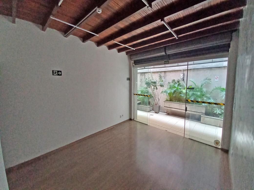Andar, Savassi, 0 Quarto, 0 Vaga