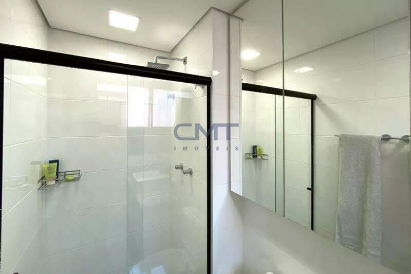 Apartamento, Funcionários, 2 Quartos, 2 Vagas, 2 Suítes