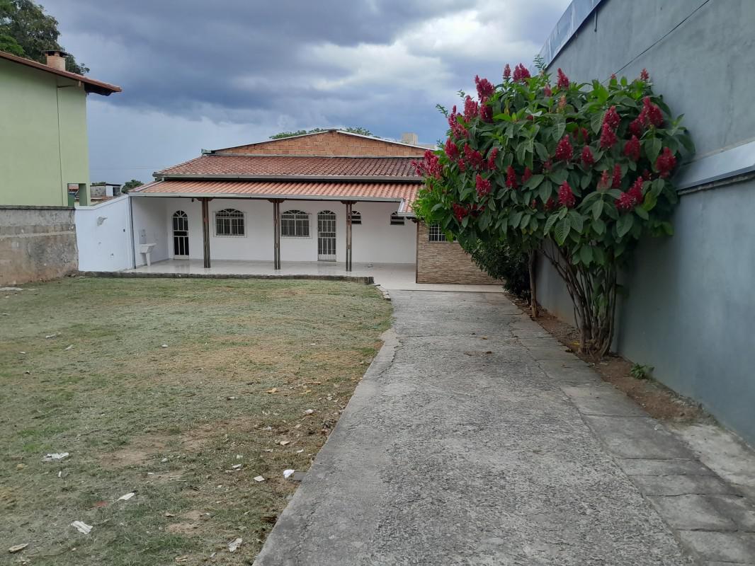 Casa Comercial, Floramar, 2 Quartos, 10 Vagas