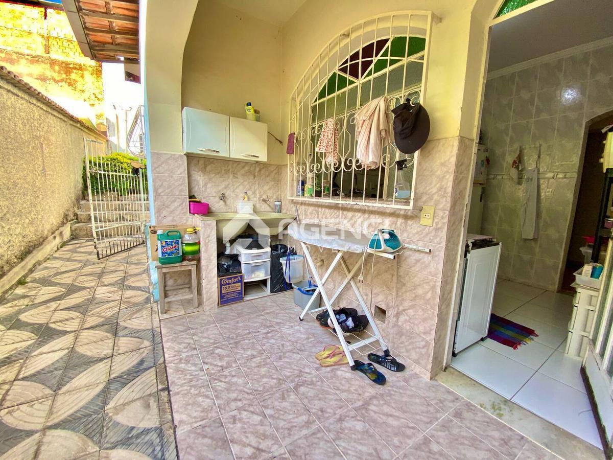 Casa, Camargos, 3 Quartos, 0 Vaga, 1 Suíte