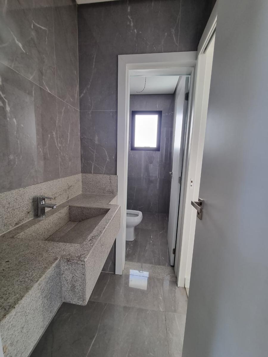 Casa, Planalto, 3 Quartos, 2 Vagas, 1 Suíte