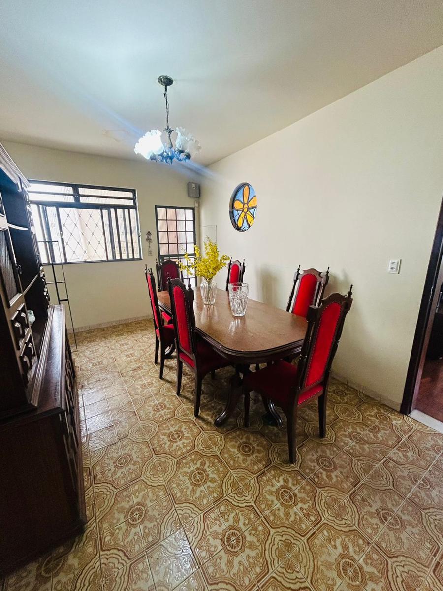 Casa, Caiçaras, 3 Quartos, 0 Vaga, 1 Suíte