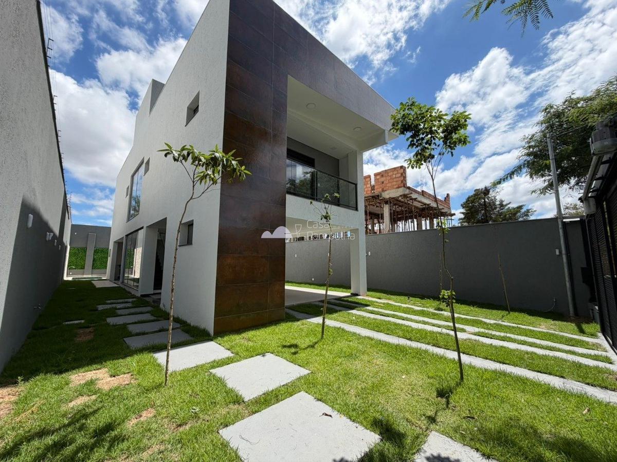 Casa, Trevo, 4 Quartos, 3 Vagas, 3 Suítes