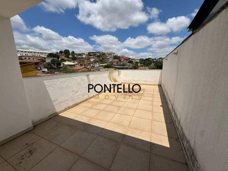 Cobertura, Concórdia, 2 Quartos, 2 Vagas, 1 Suíte