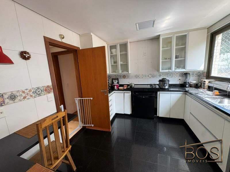 Apartamento, Sion, 4 Quartos, 3 Vagas, 3 Suítes