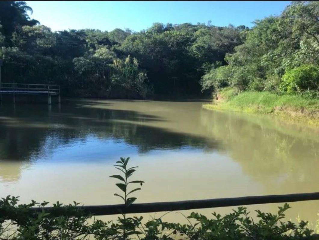 Fazenda, Ravena, 4 Quartos, 0 Vaga, 2 Suítes