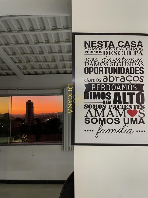 Prédio, Centro, 3 Quartos, 4 Vagas, 1 Suíte