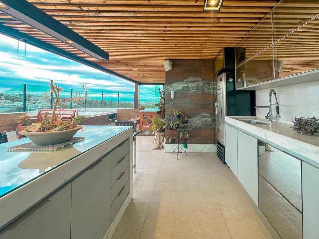 Cobertura, Cabral, 4 Quartos, 6 Vagas, 3 Suítes