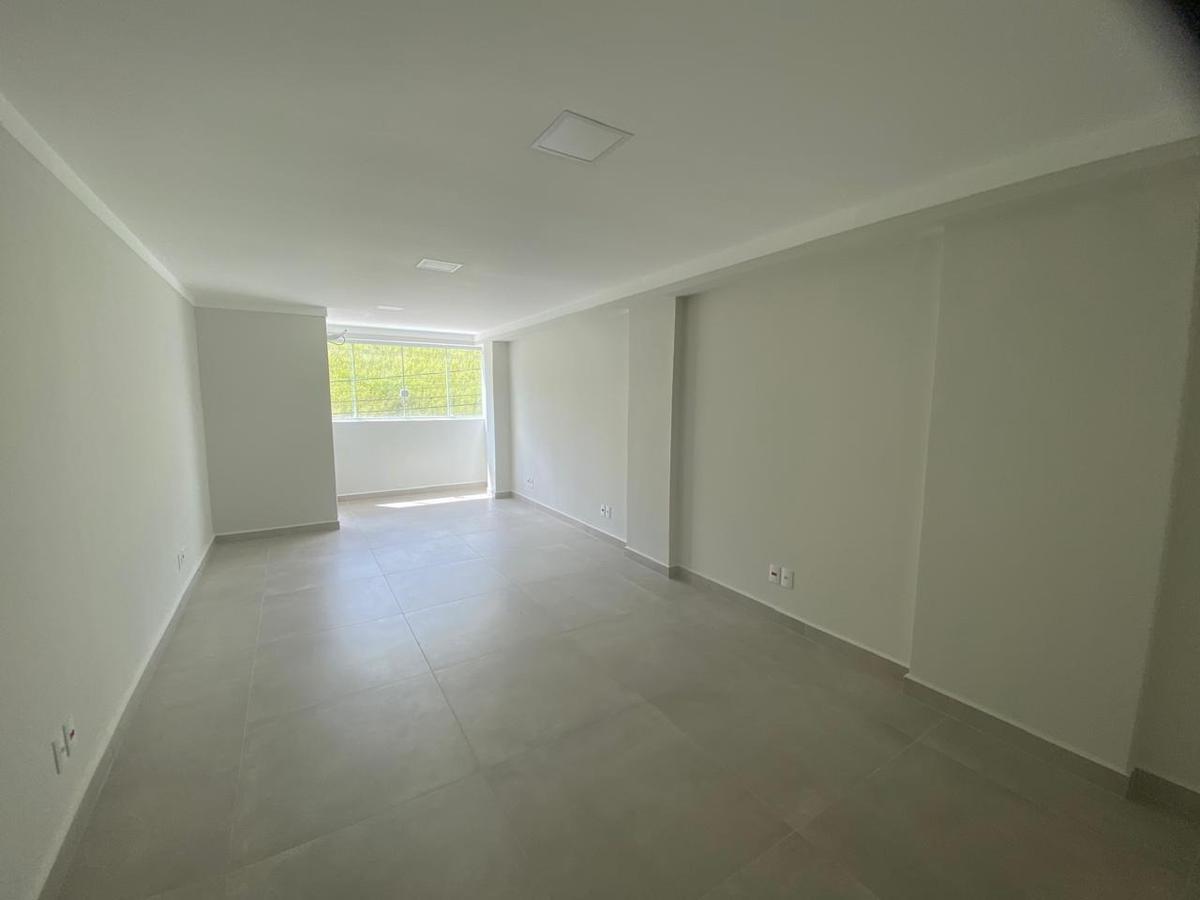 Sala, Vila Verde, 0 Quarto, 0 Vaga