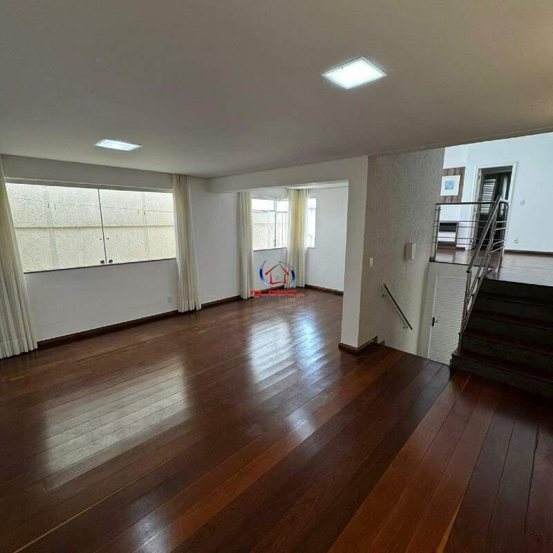 Casa, Ouro Preto, 4 Quartos, 4 Vagas, 1 Suíte