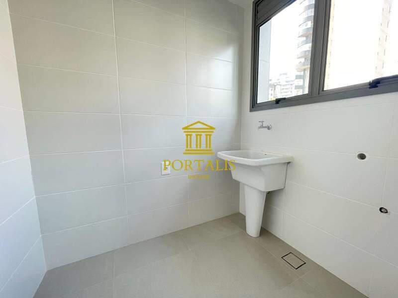 Apartamento, Serra, 3 Quartos, 2 Vagas, 3 Suítes