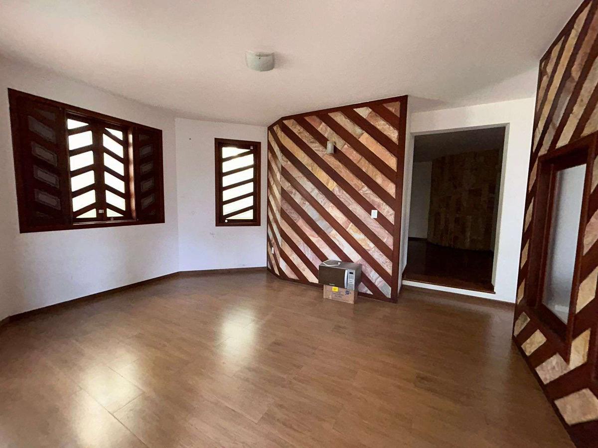 Casa, Castelo, 5 Quartos, 5 Vagas, 2 Suítes